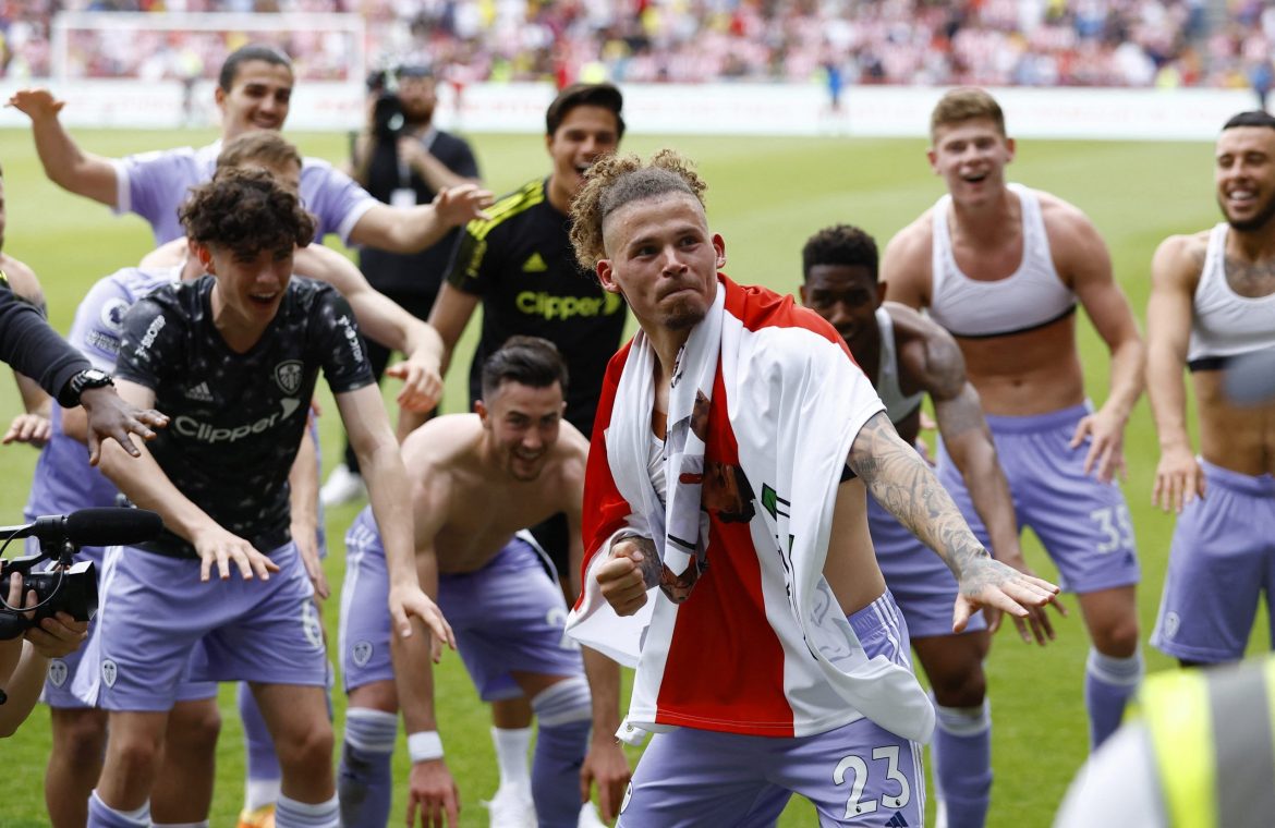 Leeds: Ian Abrahams provides Kalvin Phillips update